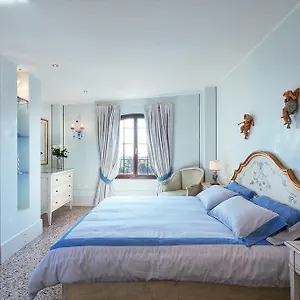 https://deluxe-apartments-lagoon-view.hotelslidodijesolo.com